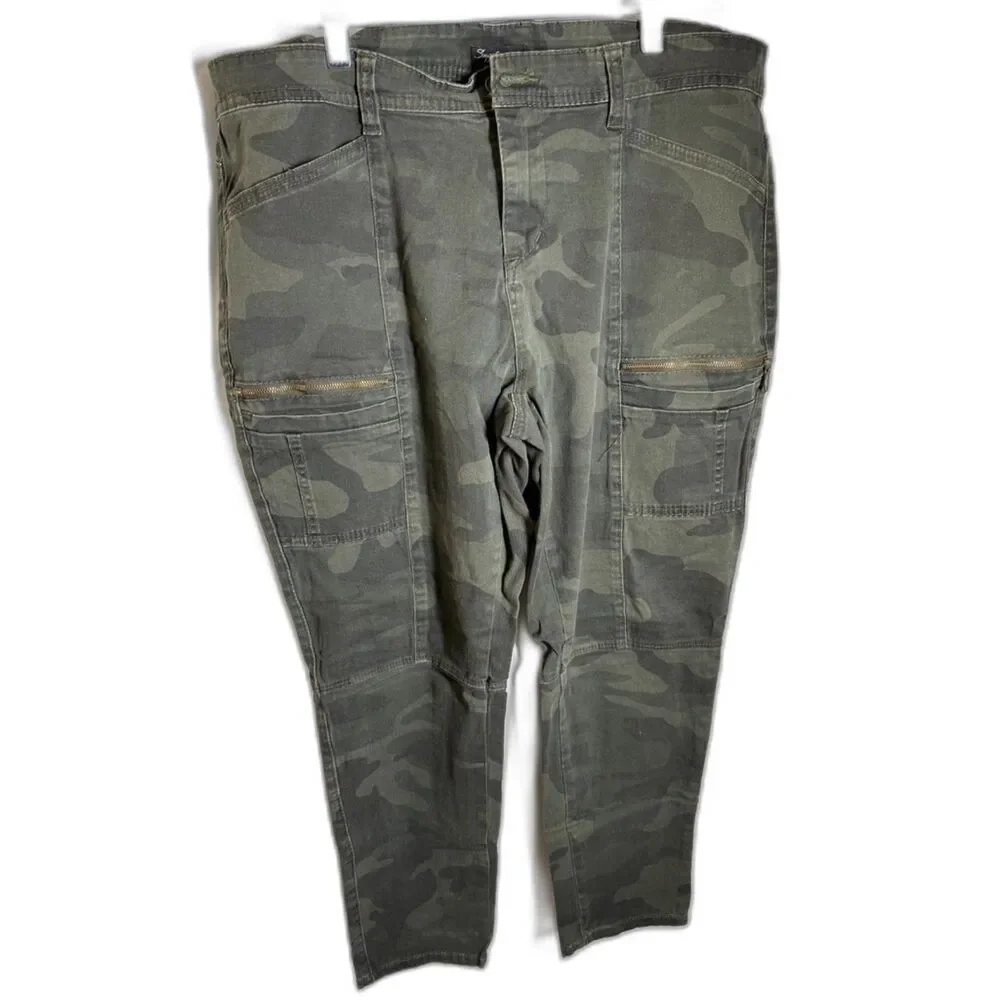 Supplies by UNIONBAY Women’s Camo Cargo Pants Olive Green Stretch Utility 16